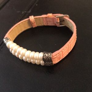 Beaded pearl and pink leather bracelet